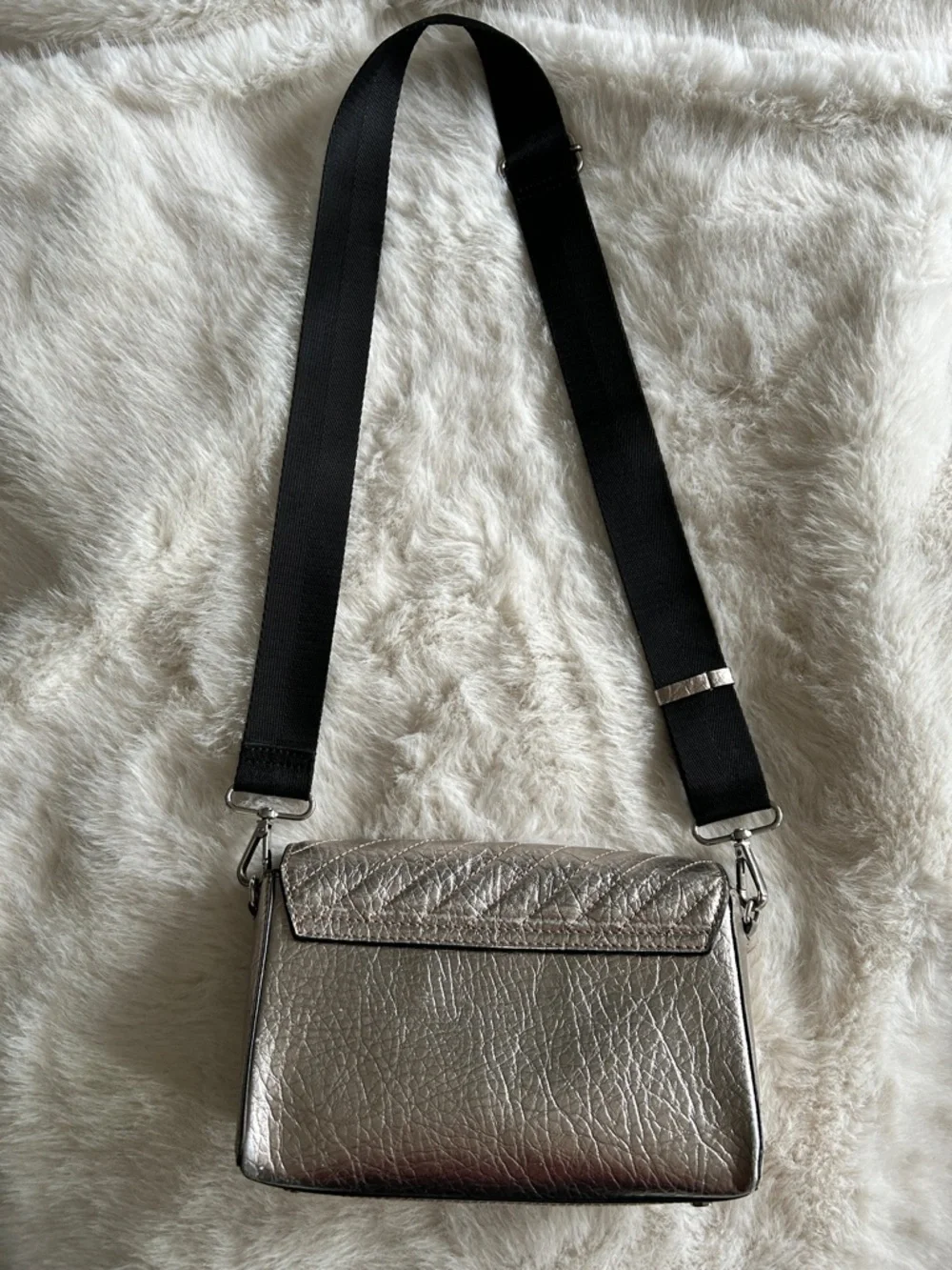 3/$20 Zara Metallic Silver Camera Bag